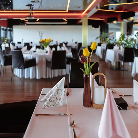 Hamilton & Wellness ホテル 5*