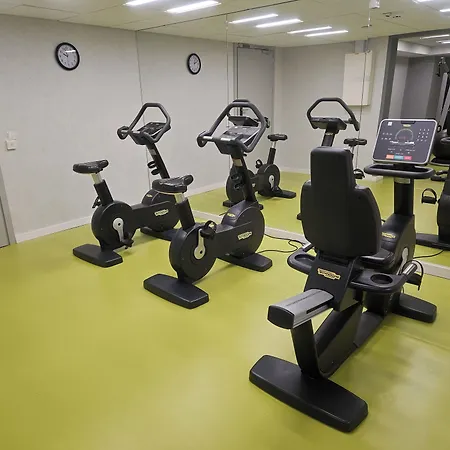 Ξενοδοχείο Hamilton & Wellness 5*