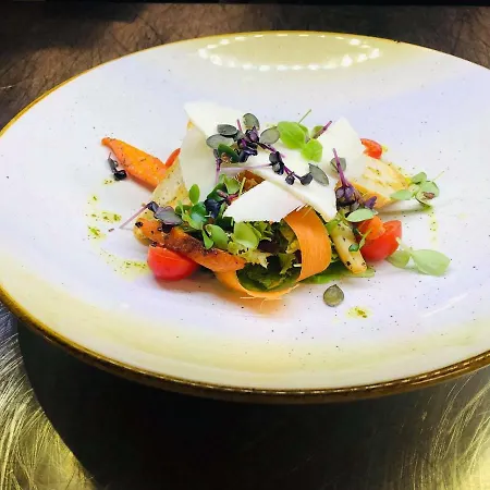 Hamilton & Wellness Hotel 5*