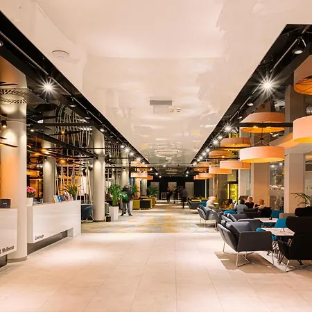 Hamilton & Wellness 5*