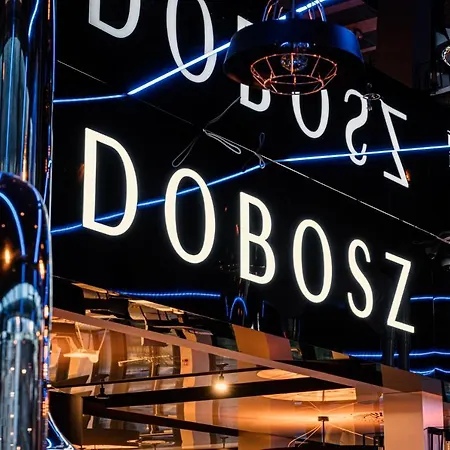 Hamilton & Wellness 5*