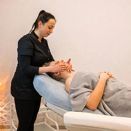 Ξενοδοχείο Hamilton & Wellness