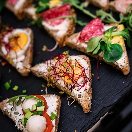 Ξενοδοχείο Hamilton & Wellness 5*