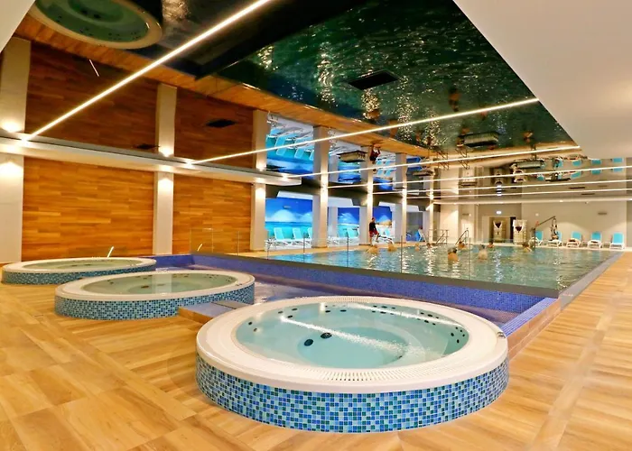 Hamilton & Wellness Otel 5*