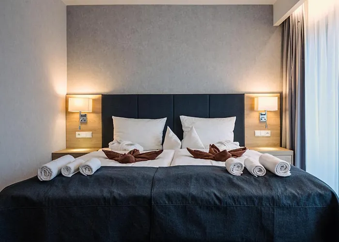 Hamilton & Wellness Otel 5*